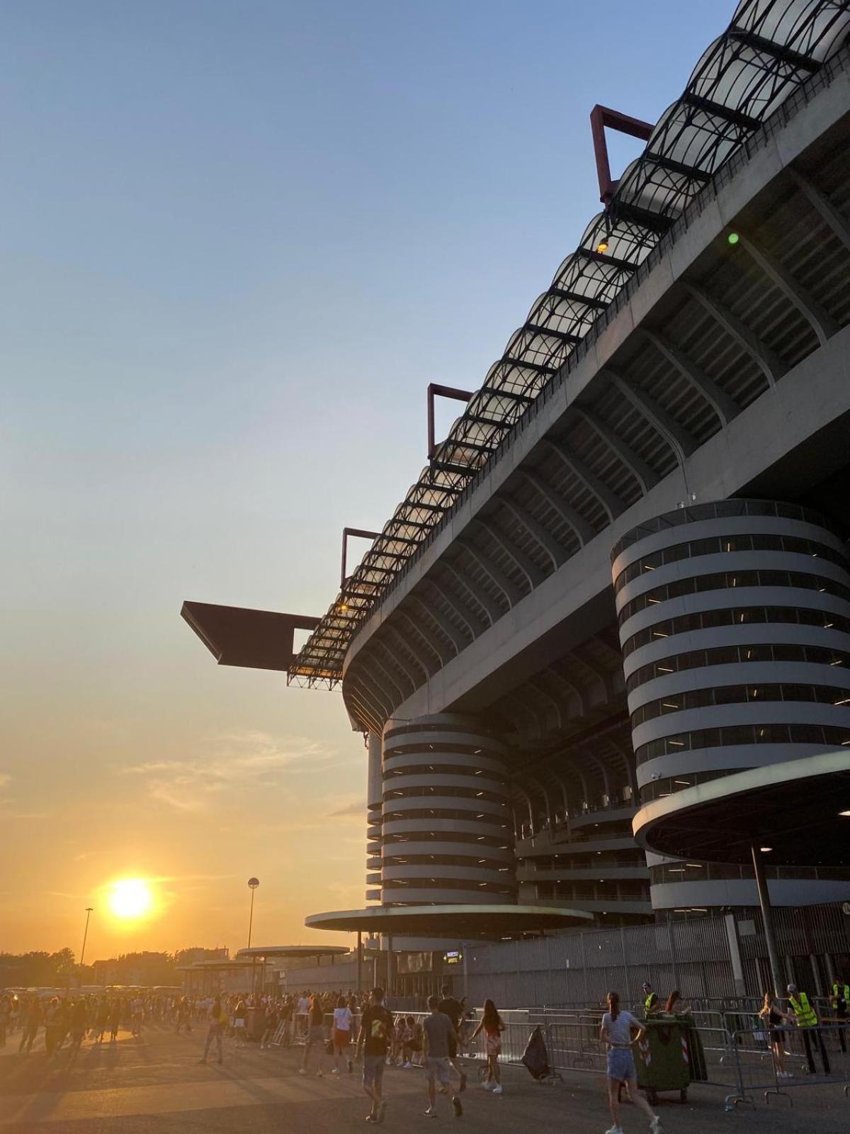 San Siro Fb16 — Foto 2